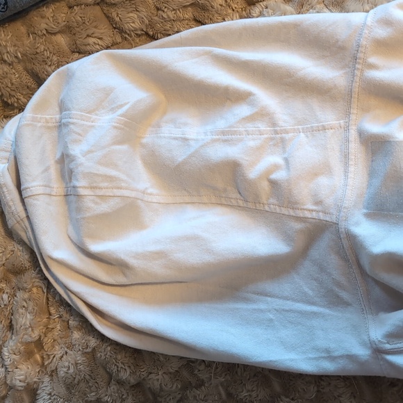 Yellowstone Wrangler Cream and Brown Slightly Cropped Hoodie - Picture 8 of 8